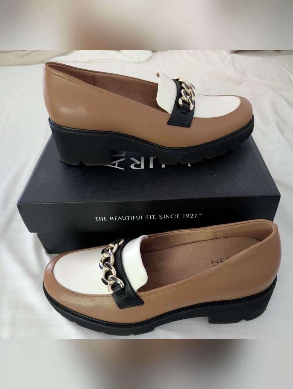 Desi Cafe Multi Loafer - 8.5 Wide Naturalizer
